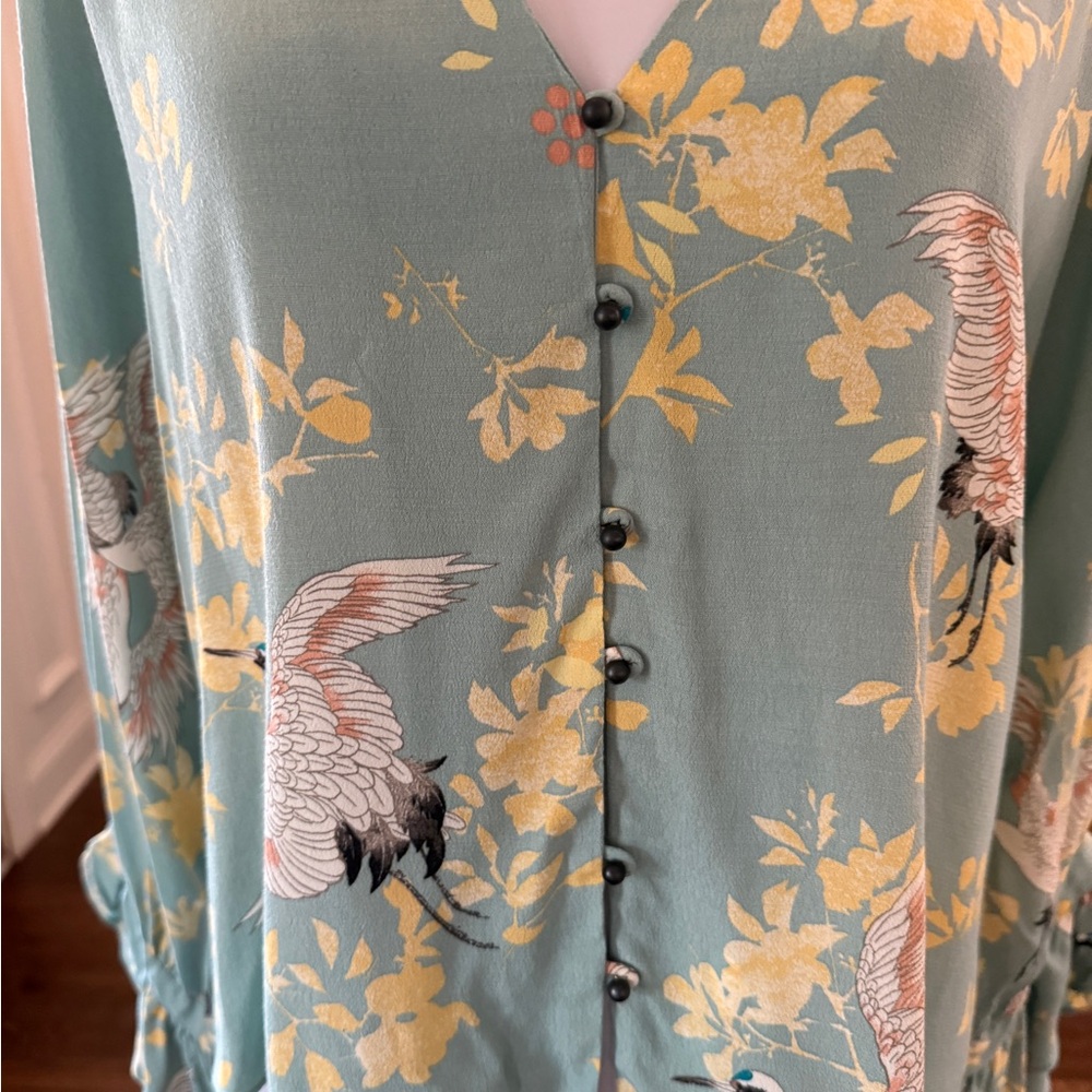 ZARA NWOT Floral Bird Print Ruffle Sleeve Tie Neck with Buttons Top - Picture 6 of 9